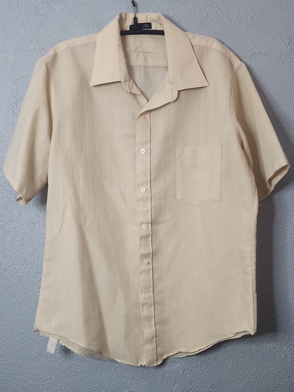 Men's Casual Short-Sleeve Button-Down Shirt in Light Cream